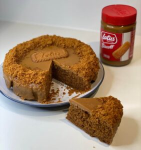 3 ingredient biscoff cake