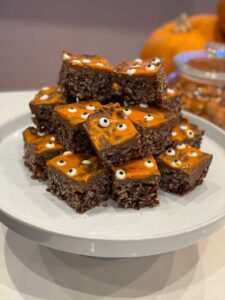 Chocolate krispie cakes