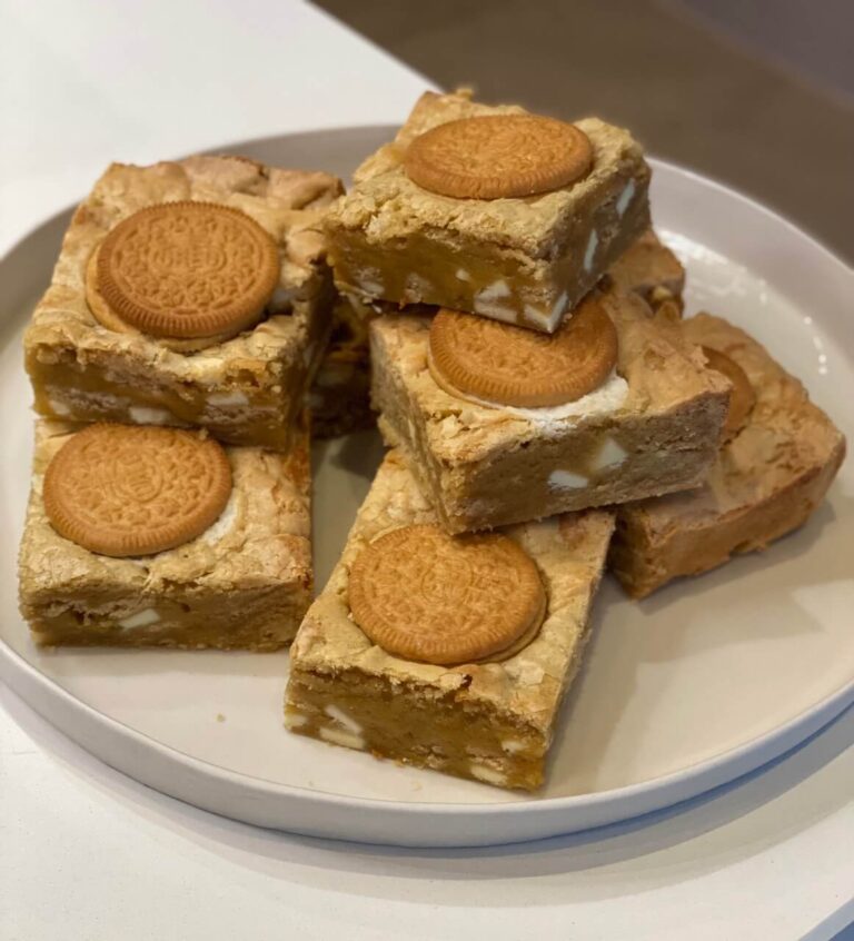 golden oreo blondies