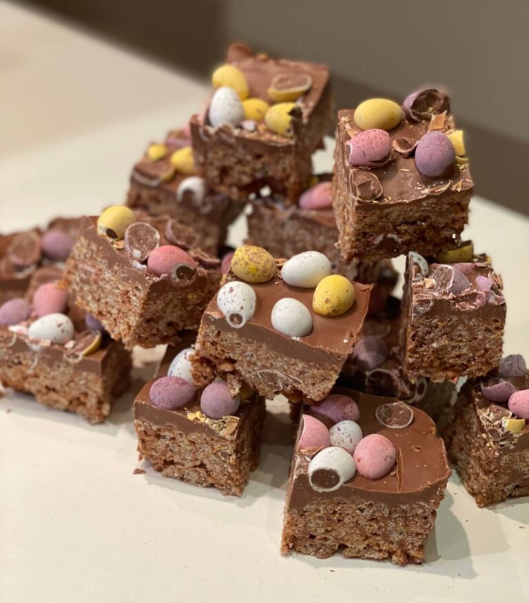 mini egg krispie treats