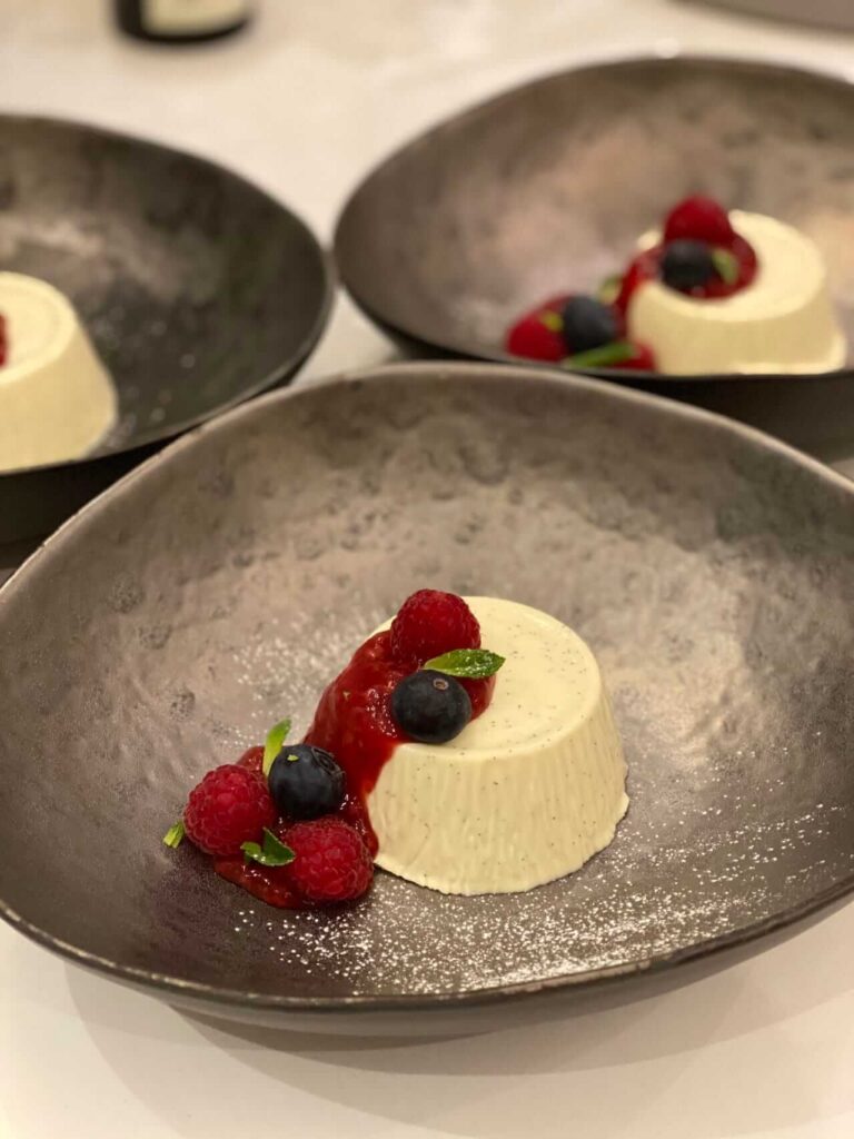 Vanilla panna cotta