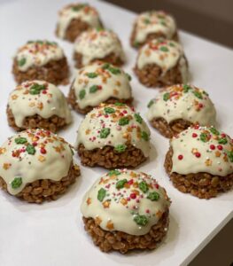 xmas pudding krispie cakes