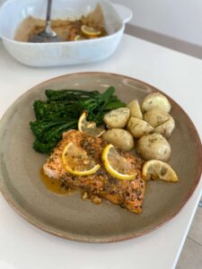honey garlic baked salmon
