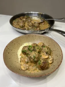 Meatballs stroganoff