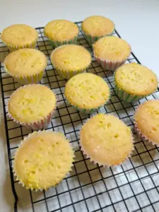 lemon drizzle cupcakes