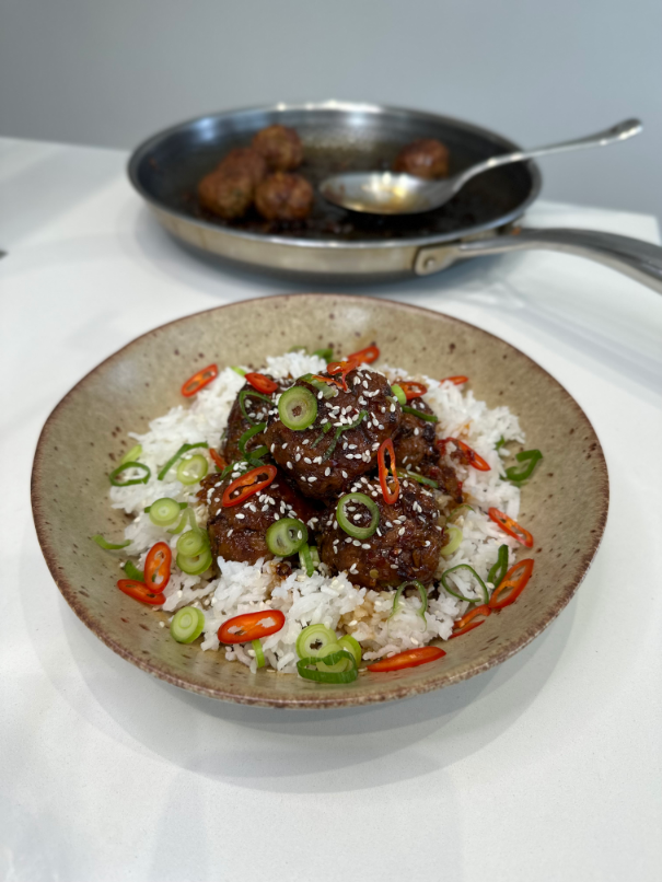 sticky asian meatballs